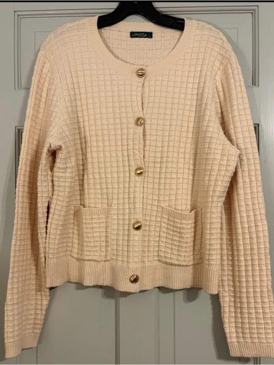 Ofeefan Sweaters - Cream Large Waffle Knit Gold Button Pockets Cardigan Old Money Classic